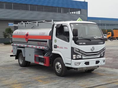 程力威牌CLW5070GJY6型加油車(chē)